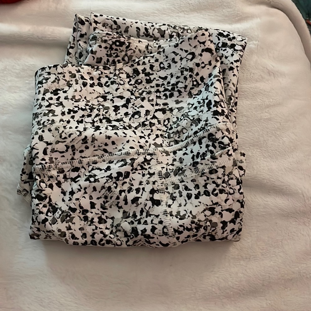 3 pairs of old navy leggings